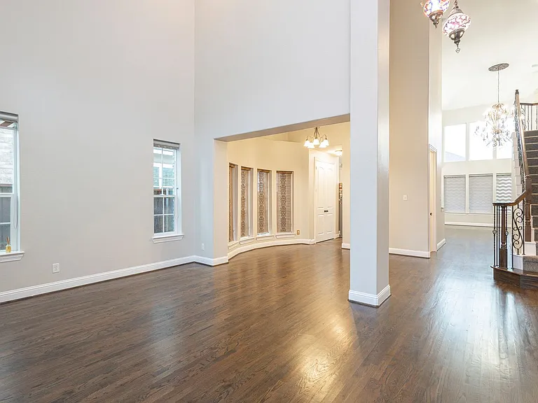 9704 Tanen Dr — Photo 22