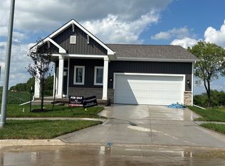 1841 Gordon Ct, Norwalk, IA 50211