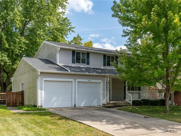 1878 Statehouse Ct, Bellbrook, OH 45305