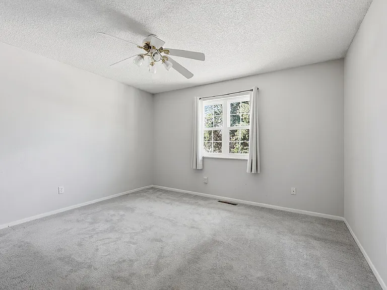 7240 Shawnee Way — Photo 13