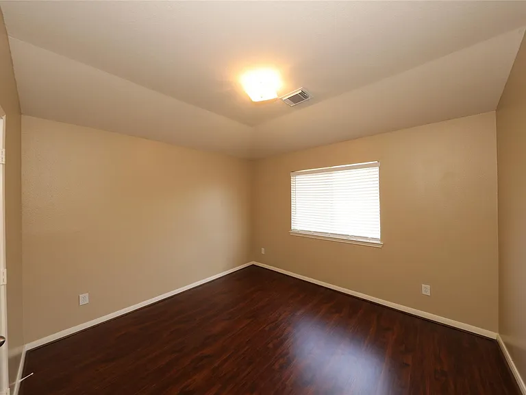 2311 Diamond Springs Dr — Photo 28