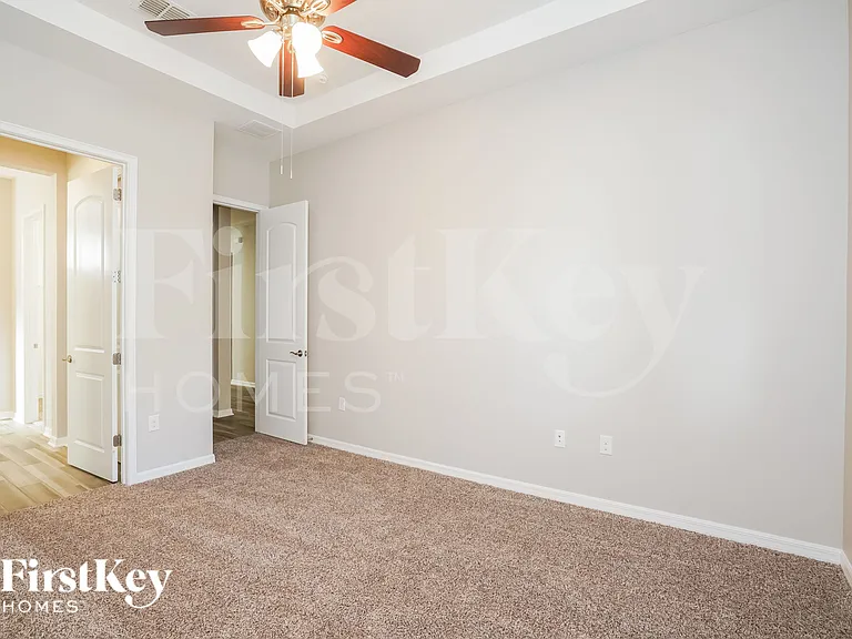 16984 Tradewind Point — Photo 9