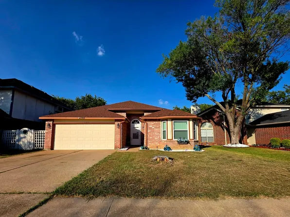 2305 Bennington Dr, Arlington, TX 76018