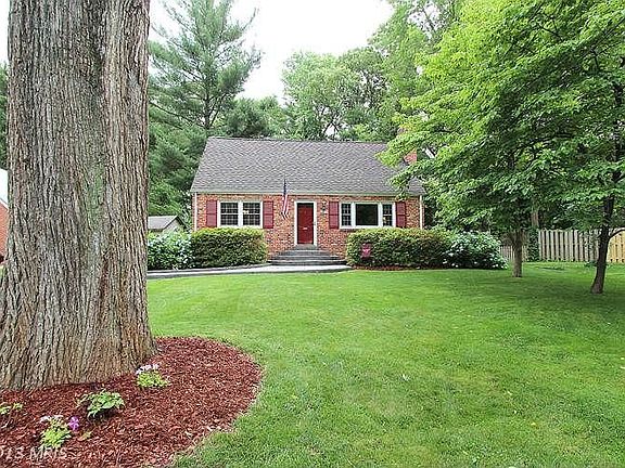 3rd image of 3013 Crane Dr