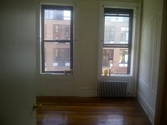 Rented by Wyckoff Heights Realty Inc. | media 7