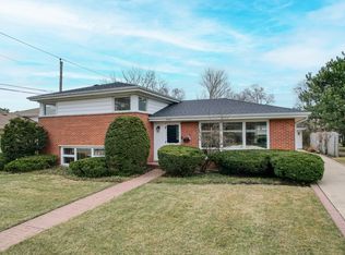 9207 Menard Ave, Morton Grove, IL 60053