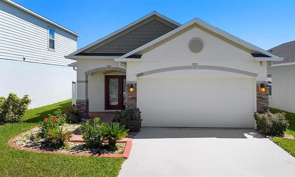 1st image of 2285 CANYON BREEZE AVENUE