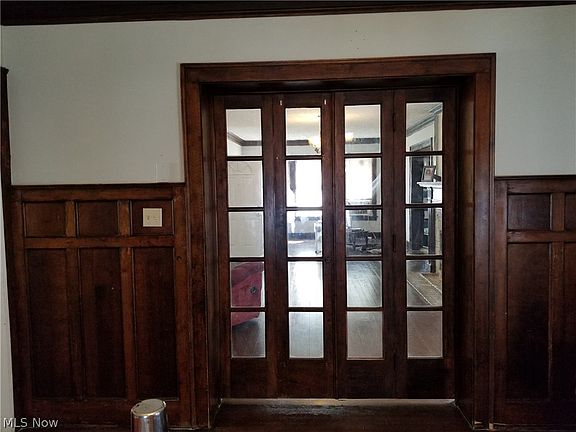 3rd image of 702 N Bever St