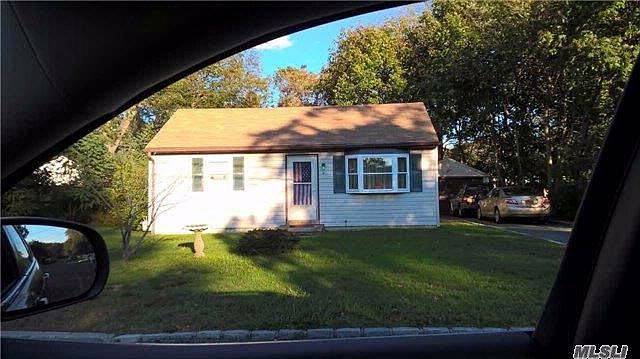 1st image of 15 Brian Ave