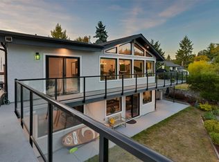 8 Woodville Pl, View Royal, BC V9B1E6