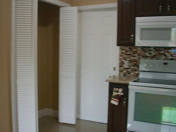 3rd image of 1495 Daroca Dr