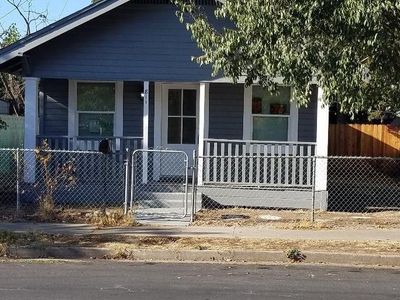 811 Searchlight Ave, Stockton, CA, 95205