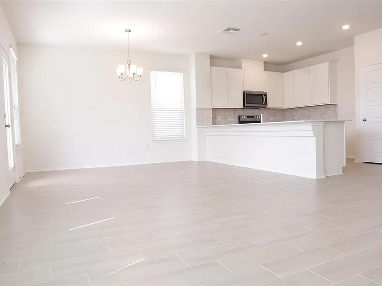 8111 Marigny Way — Photo 24