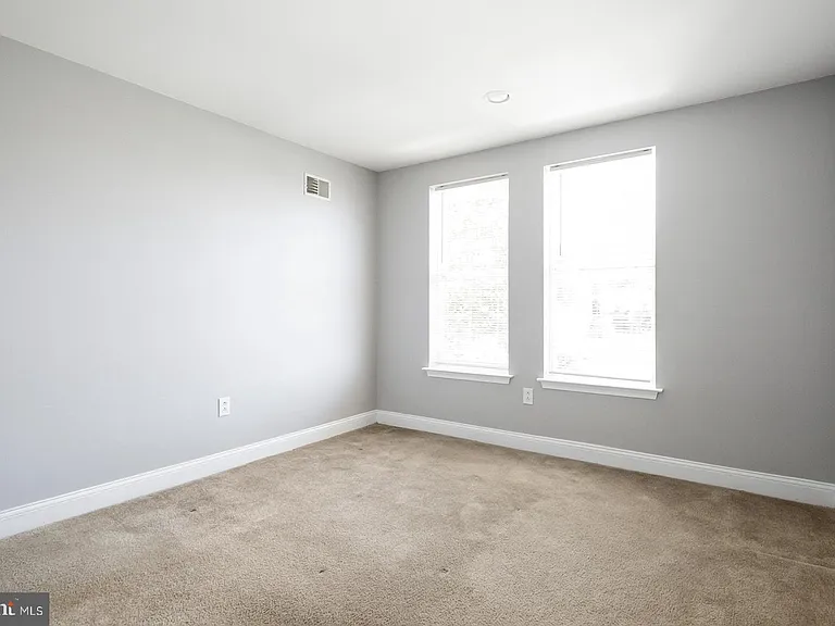 1940 N Gratz St #1 — Photo 16