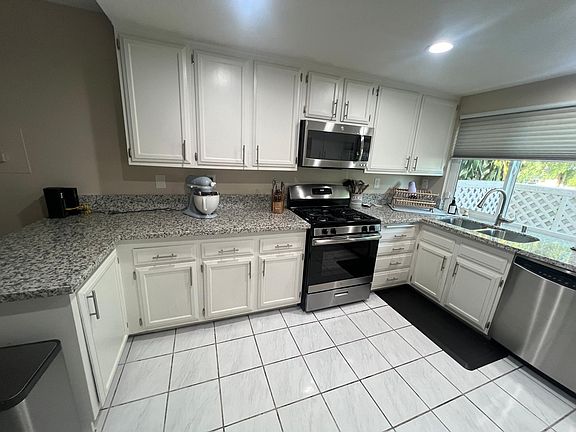 3rd image of 10610 Monaco Ct