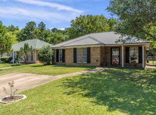 760 Sandy Ln, Pearl, MS 39208