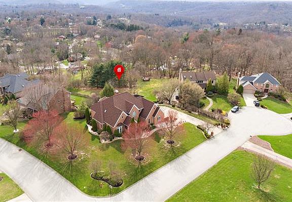 3rd image of Hilltop Dr