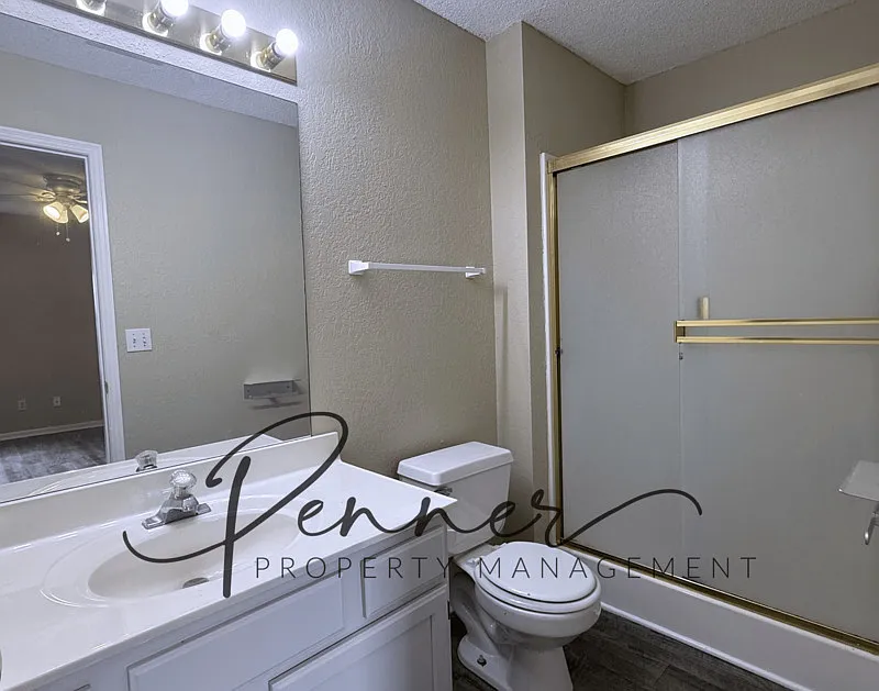 3 bed, 2.5 bath, 1275 sqft, $1,250 — Photo 3