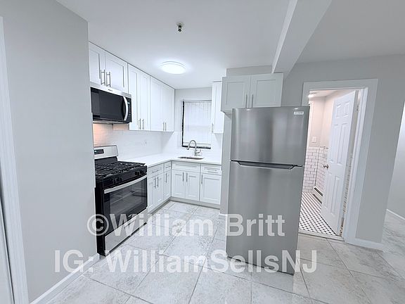 2nd image of 67 Brinkerhoff St #1E