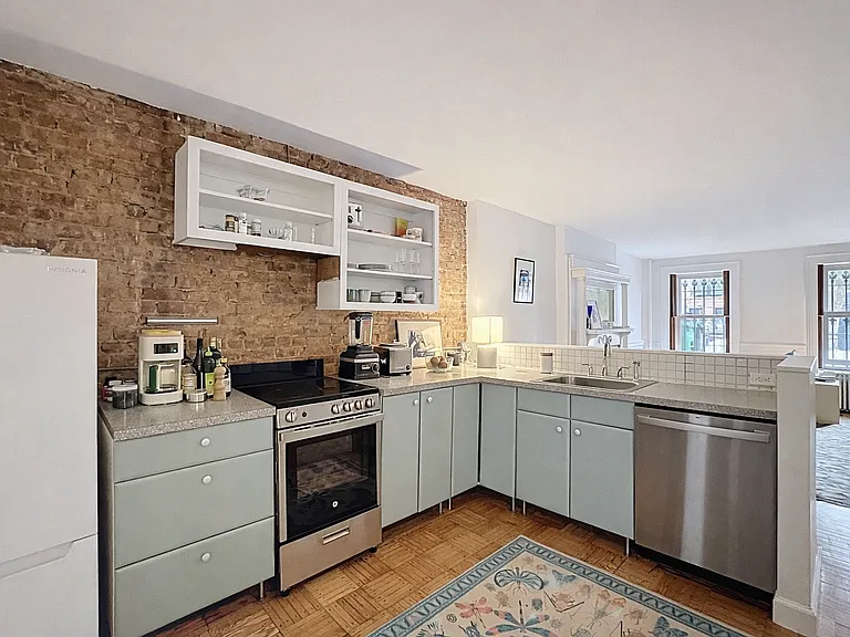 592 Decatur St #1 — Photo 6