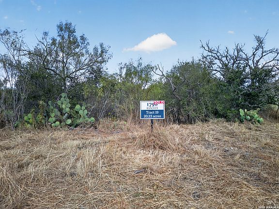 4th image of LOTS 19 & 20 1796 Ranch