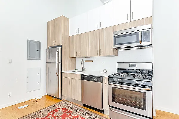 Rented by MySpaceNYC | media 6