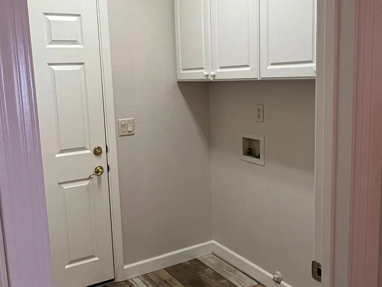 228 Halley Glen Dr — Photo 10