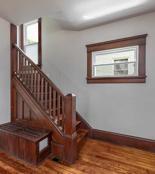 1536 Glendale Pl NE — Photo 9