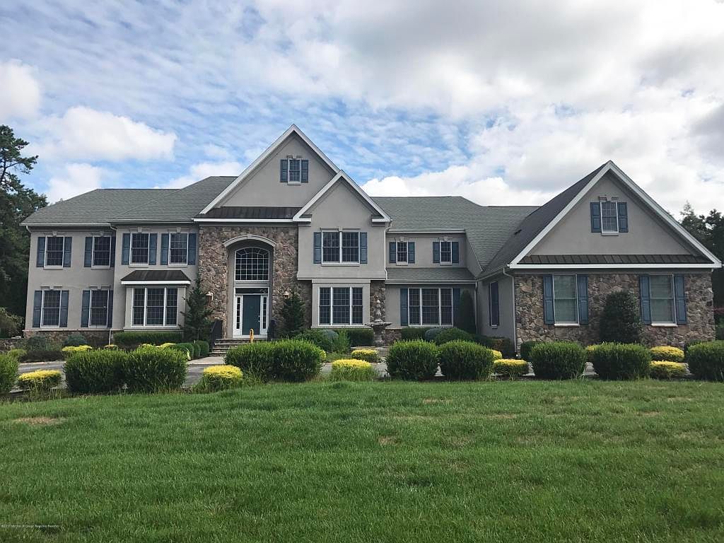 15 Winding Woods Way, Freehold, NJ 07728 Zillow