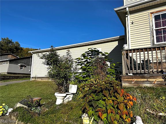 3rd image of 778 Woodlawn Ave