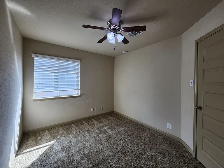 789 Great Oaks Dr — Photo 14