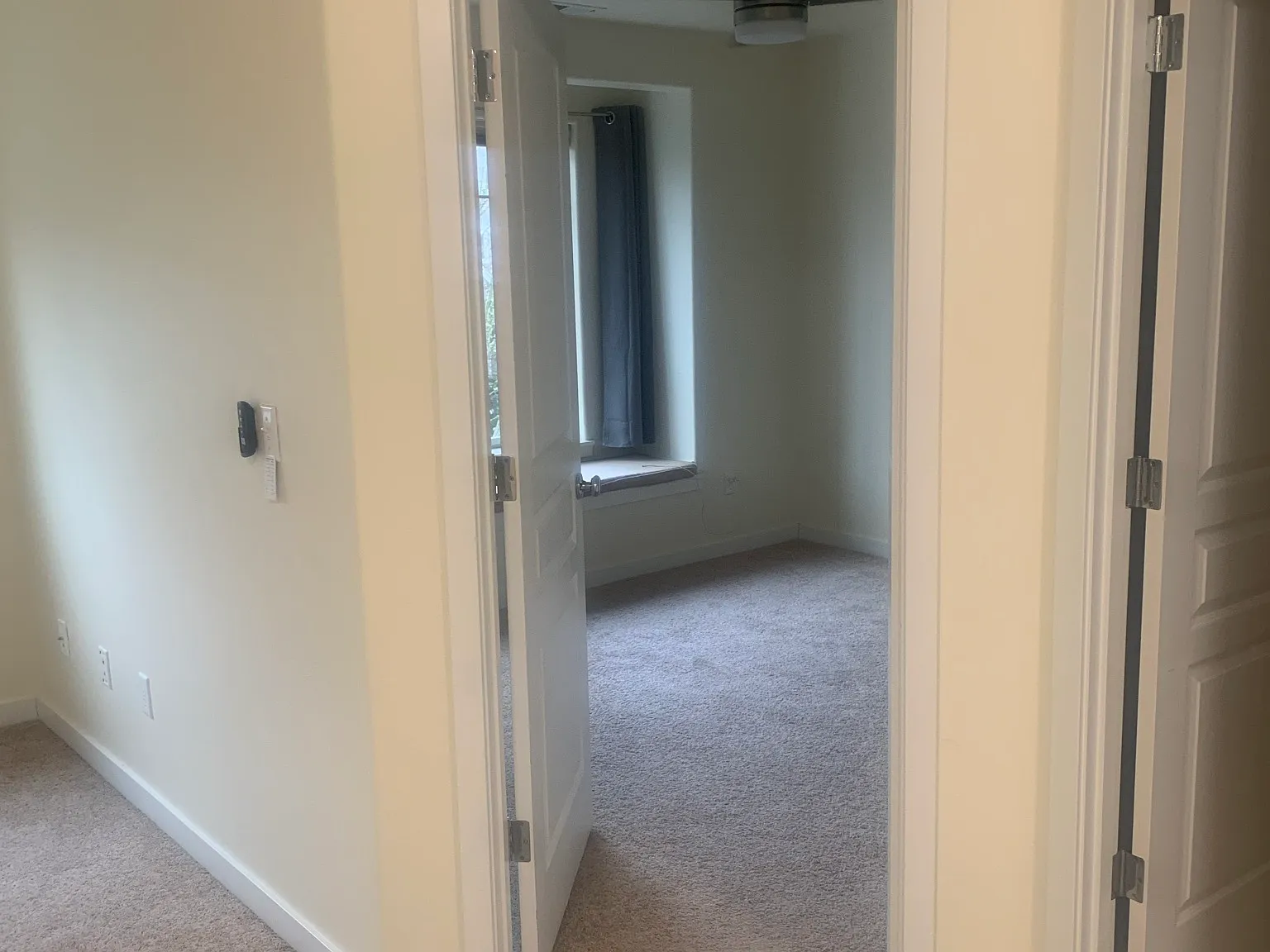 3 bed, 2.5 bath, 1677 sqft, $1,000 — Photo 1