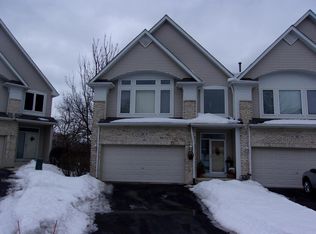 385 Aaron Ln, Bolingbrook, IL 60440