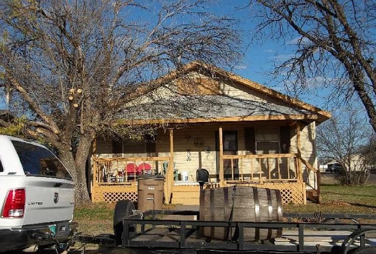 1st image of 2602 Waco St