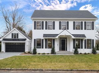 160 Nelson Rd, Scarsdale, NY 10583