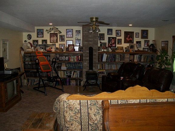 3rd image of 31910 Sweet Pea Ln
