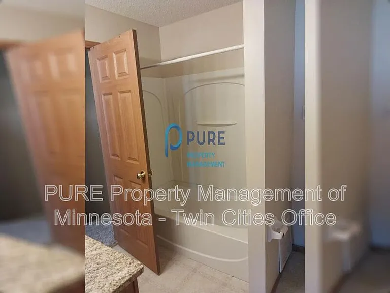 6742 Meadow Grass Ln S — Photo 17