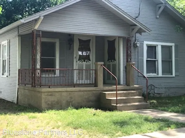 1006 E Thomas St, Sherman, TX 75090