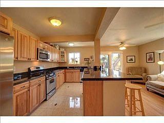 4th image of 5378 Javier St