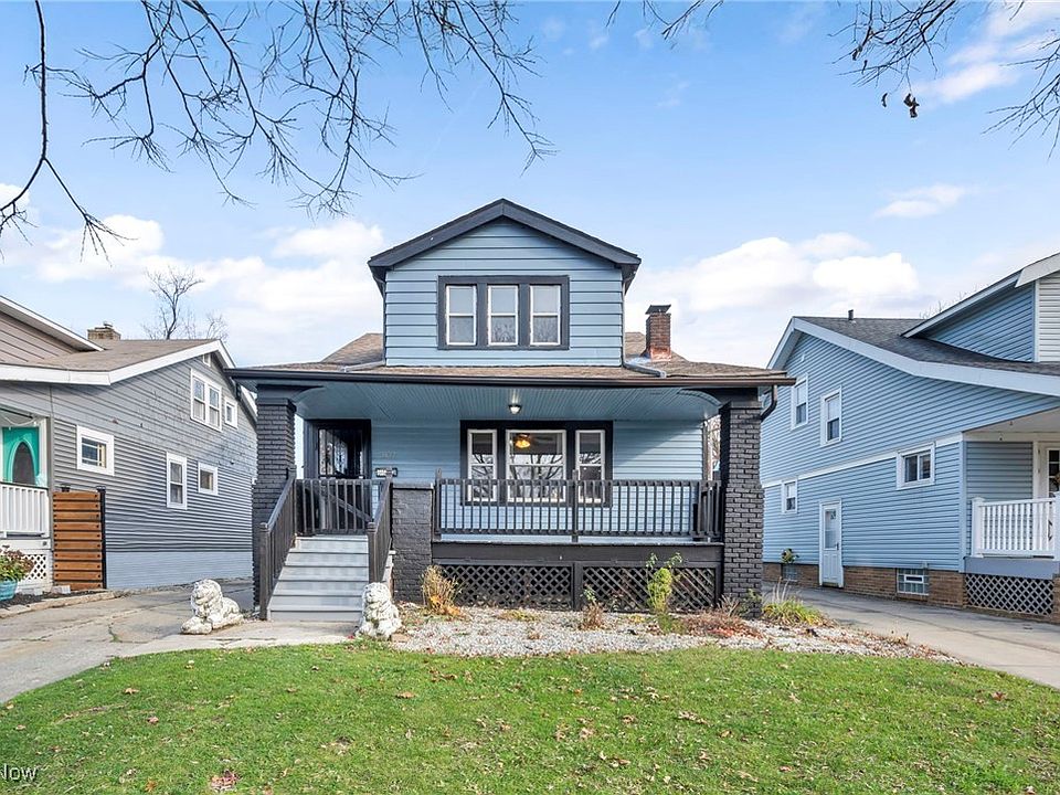 1st image of 3837 W 132nd St