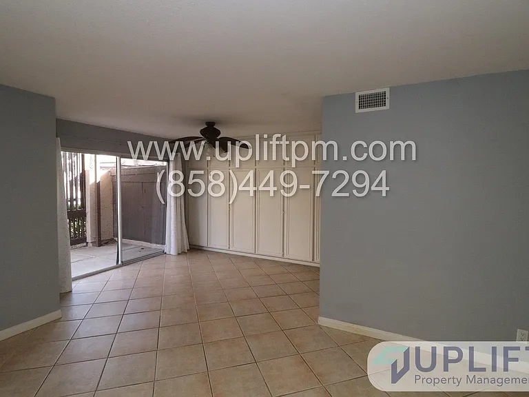 23668 Country Villa Rd — Photo 9