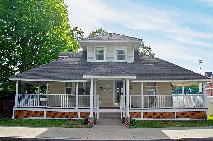 1st image of 12 Middle St #1R