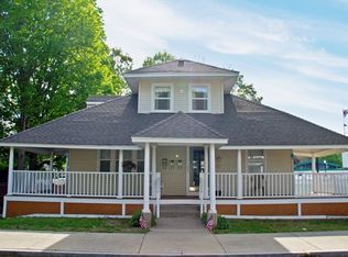 12 Middle St #1R, Reading, MA 01867