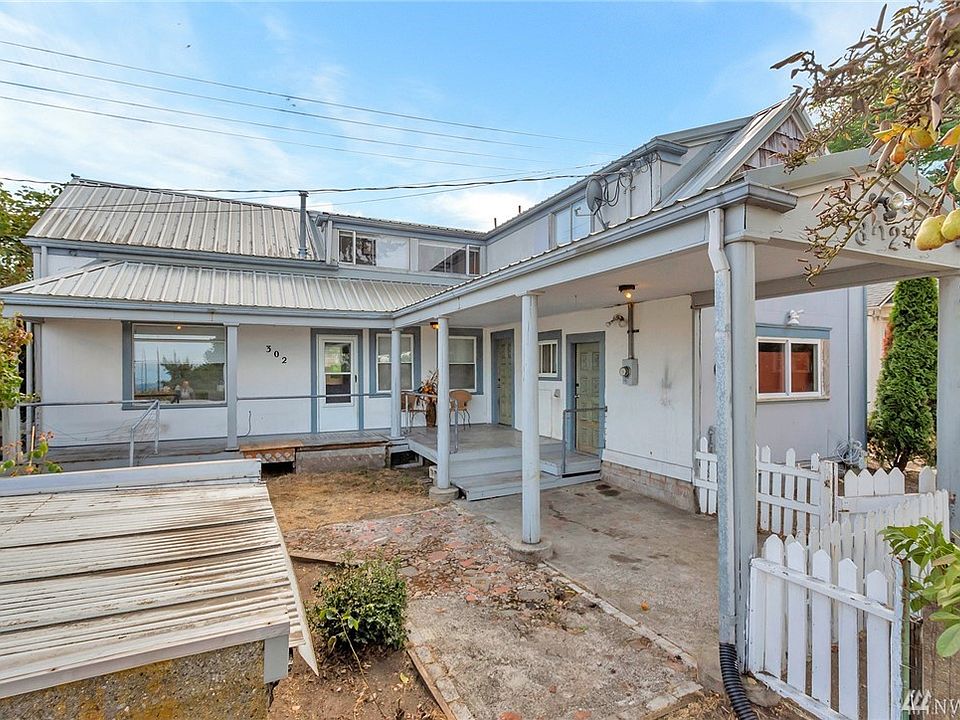 1st image of 302 S Wright Ave