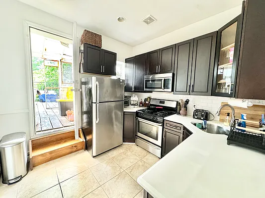 Rented by Compass | media 3