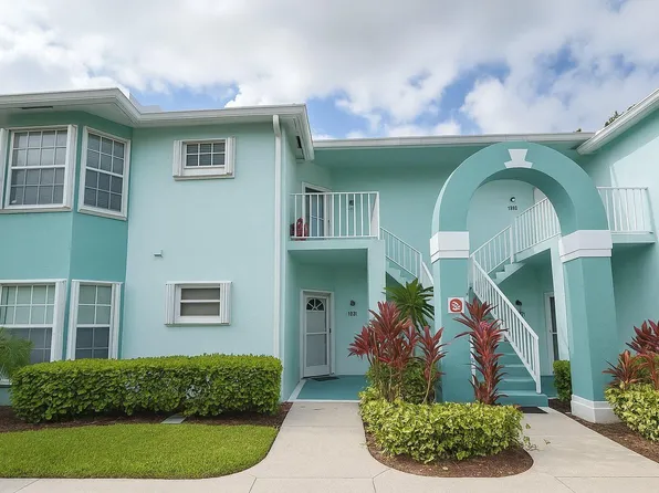 1106 Swan Lake Circle, Port St Lucie, FL 34986