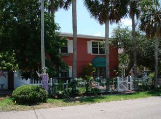 318 8th St, Jacksonville Beach, FL 32233