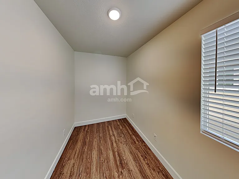 3294 S Fields Ave — Photo 6