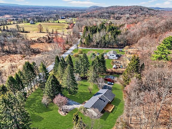 5th image of 123 Fleury Road