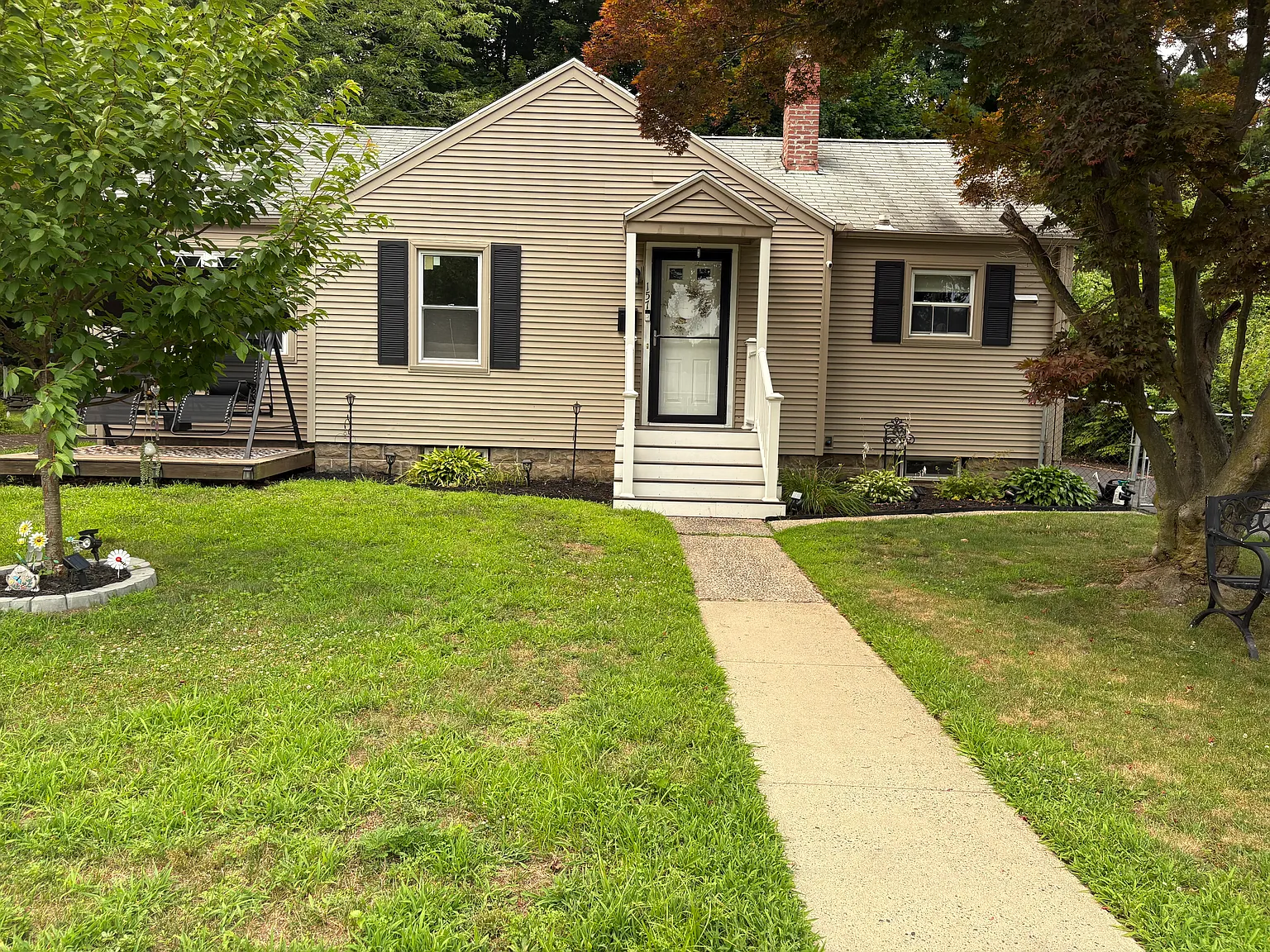 157 Sycamore St — Photo 2